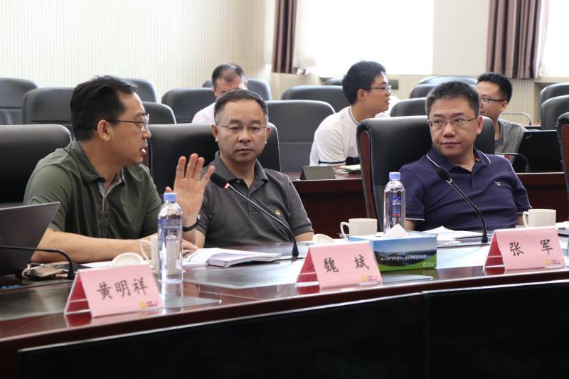 天降甘霖红花开，猪肥鸡进家畜旺打一准确生肖的警惕虚假宣传-全面释义、解释与落实、定量解答解释落实